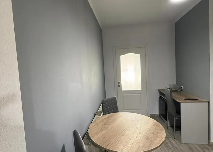 Ave Victoriei Otel Bükreş