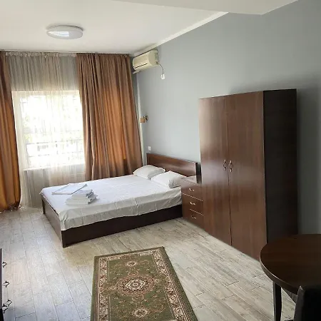 胜利广场阿维酒店