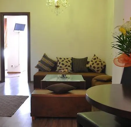 酒店 胜利广场阿维酒店 3*