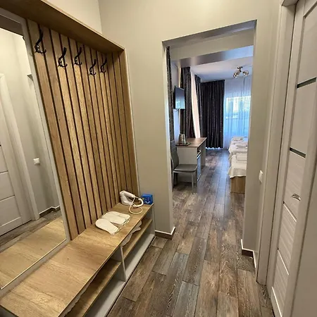 מלון Ave Victoriei 3*