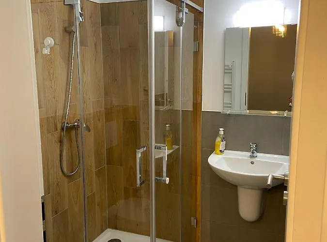 Ave Victoriei Hotel 3*