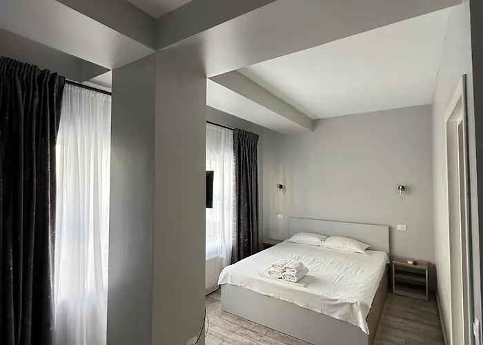 Hotel Ave Victoriei 3*