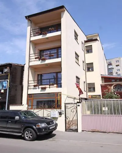 胜利广场阿维酒店